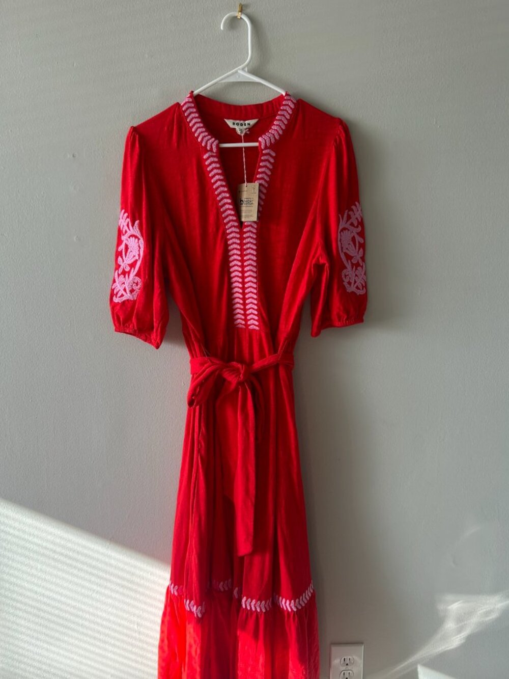 Boden Amara Embroidered Dress - Picture 5 of 7